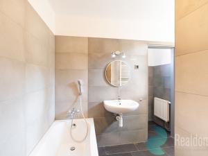 Prodej rodinného domu, Hrdějovice, Na Návsi, 220 m2