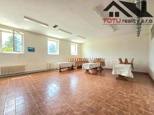 Pronájem kanceláře, Černožice, 400 m2