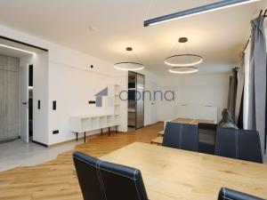 Pronájem bytu 1+kk, Praha, Bělocerkevská, 62 m2