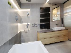 Pronájem bytu 1+kk, Praha, Bělocerkevská, 62 m2