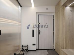 Pronájem bytu 1+kk, Praha, Bělocerkevská, 62 m2