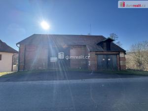Prodej rodinného domu, Pnětluky, 975 m2