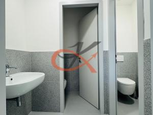 Pronájem obchodního prostoru, Rožnov pod Radhoštěm, 52 m2