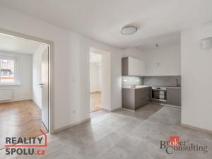 Pronájem bytu 3+1, Praha - Vršovice, Petrohradská, 70 m2