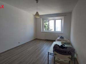 Pronájem bytu 2+kk, Praha - Břevnov, Patočkova, 44 m2