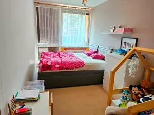 Pronájem bytu 2+kk, Praha - Hlubočepy, Voskovcova, 45 m2
