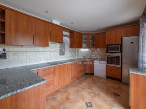 Prodej rodinného domu, Svárov, Na Stráni, 340 m2