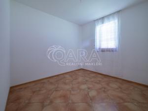 Prodej rodinného domu, Svárov, Na Stráni, 340 m2