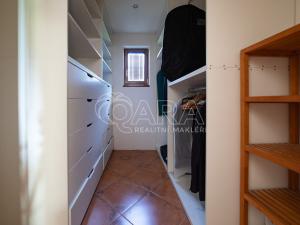 Prodej rodinného domu, Svárov, Na Stráni, 340 m2