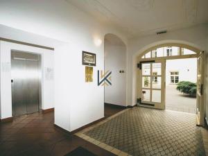 Pronájem kanceláře, Praha, Myslíkova, 424 m2