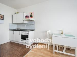 Pronájem bytu 1+kk, Praha - Letňany, Malkovského, 32 m2