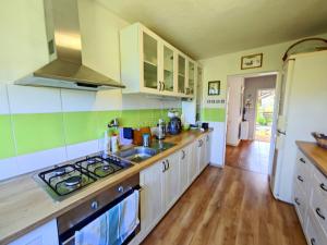Prodej rodinného domu, Šemnice, 261 m2
