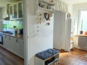 Prodej rodinného domu, Šemnice, 261 m2