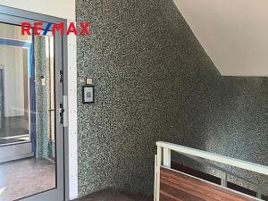 Pronájem kanceláře, Praha - Kobylisy, Horňátecká, 44 m2