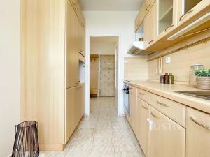 Prodej bytu 4+1, Praha - Troja, U Pentlovky, 73 m2