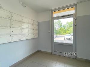 Prodej bytu 4+1, Praha - Troja, U Pentlovky, 73 m2