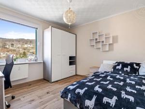 Prodej bytu 4+1, Děčín, Pod Vrchem, 76 m2
