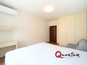 Pronájem bytu 2+kk, Praha - Bubeneč, Jednořadá, 65 m2