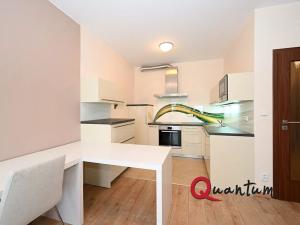Pronájem bytu 2+kk, Praha - Bubeneč, Jednořadá, 65 m2
