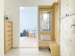 Prodej bytu 4+1, Praha - Troja, U Pentlovky, 73 m2