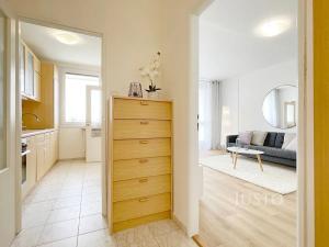 Prodej bytu 4+1, Praha - Troja, U Pentlovky, 73 m2