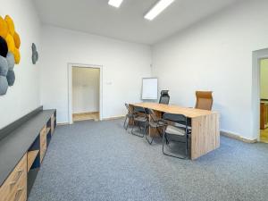 Pronájem kanceláře, Mnichovo Hradiště, Masarykovo náměstí, 58 m2