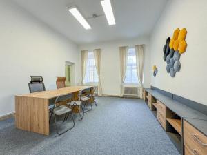 Pronájem kanceláře, Mnichovo Hradiště, Masarykovo náměstí, 58 m2