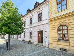 Pronájem kanceláře, Mnichovo Hradiště, Masarykovo náměstí, 58 m2