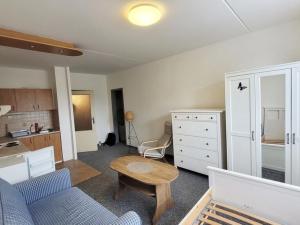 Pronájem bytu 1+kk, Praha - Modřany, Pirinská, 29 m2
