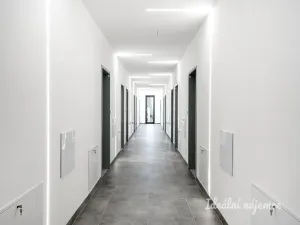 Pronájem bytu 1+kk, Praha - Kyje, Za černým mostem, 27 m2