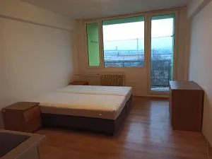 Pronájem bytu 1+kk, Praha - Radotín, Vrážská, 29 m2