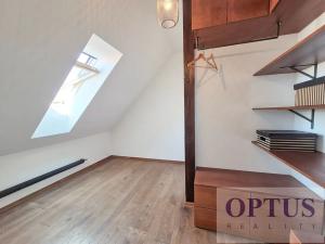 Pronájem bytu 2+kk, Praha - Vršovice, Holandská, 41 m2