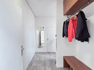Pronájem bytu 2+kk, Praha - Vršovice, Holandská, 41 m2