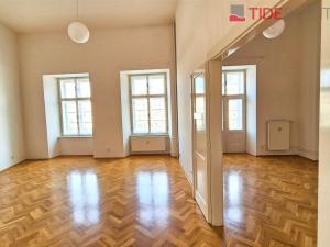 Pronájem bytu 4+1, Praha, Staroměstské náměstí, 170 m2