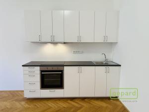 Pronájem bytu 1+kk, Praha, Sudoměřská, 35 m2