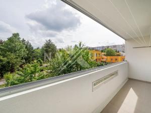 Prodej bytu 3+1, Praha - Stodůlky, Běhounkova, 74 m2