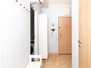 Pronájem bytu 2+kk, Praha - Vysočany, Podkovářská, 48 m2