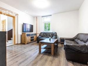 Prodej rodinného domu, Kostomlaty pod Milešovkou, Hlavní, 130 m2