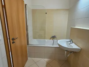 Pronájem bytu 2+kk, Praha - Stodůlky, Petržílkova, 21252 m2