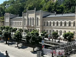 Prodej bytu 2+1, Karlovy Vary, I. P. Pavlova, 64 m2
