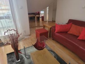 Pronájem bytu 3+1, Praha - Vinohrady, Rejskova, 106 m2