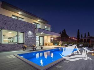 Prodej vily, Split, Chorvatsko, 195 m2