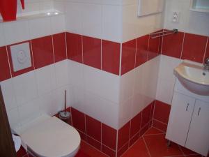 Pronájem bytu 1+kk, Praha - Horní Měcholupy, Hornoměcholupská, 62 m2