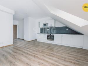 Pronájem bytu 2+kk, Pardubice, Bubeníkova, 53 m2