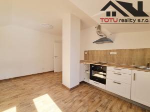 Pronájem bytu 1+kk, Jaroměř, Husova, 23 m2