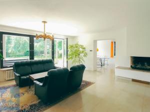 Pronájem rodinného domu, Praha - Lhotka, Na dlouhé mezi, 436 m2