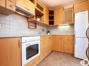 Pronájem bytu 2+kk, Holice, Na Mušce, 45 m2