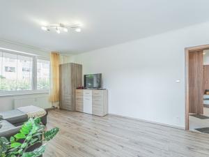 Prodej bytu 2+1, Praha - Letňany, Křivoklátská, 65 m2