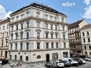Pronájem kanceláře, Praha - Žižkov, Sladkovského náměstí, 245 m2