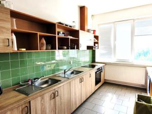 Pronájem ubytování, Modletice, 1000 m2